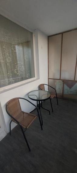 Apartament cu 4 camere în P-ța Victoriei