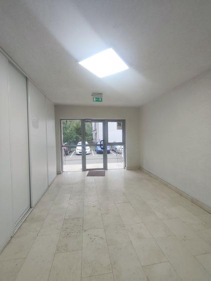 Garsonieră decomandată în Central