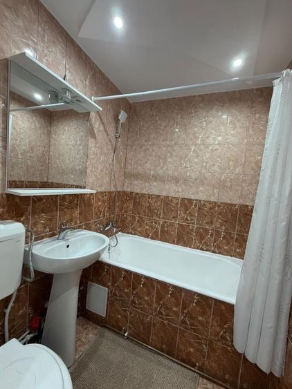 Inchiriez apartament 2 camere - 2