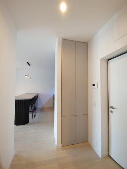 Apartament cu 2 camere semidecomandat în Mărăști