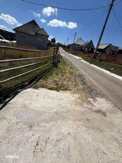 Teren de 3725 mp, în Măguri