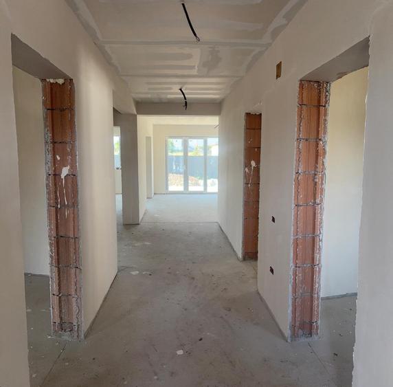 Casă individuală cu 3 camere cu Teren 500 Mp în Tărlungeni