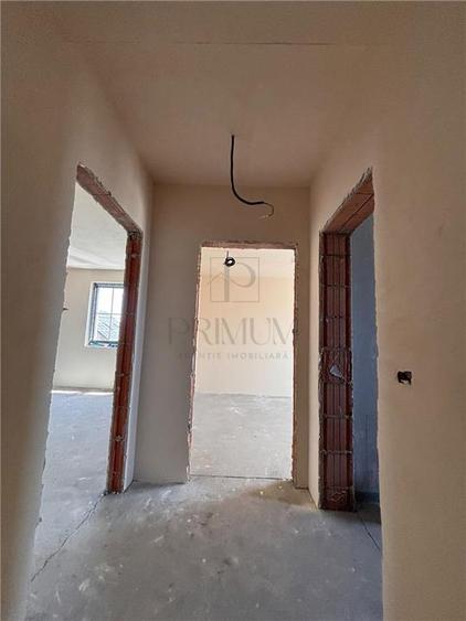 Duplex cu 4 camere cu Canalizare în Moșnița Nouă