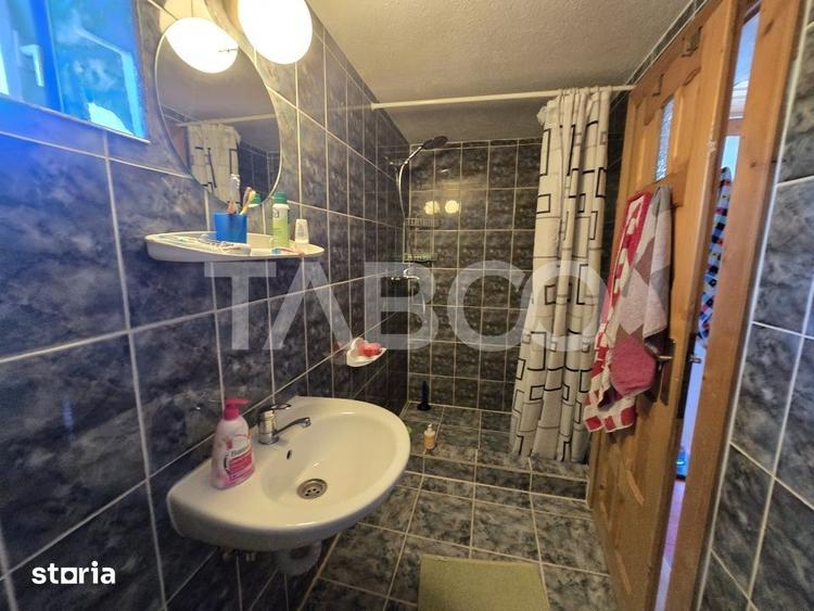 Casă cu 3 camere cu Teren 64 Mp în Sadu