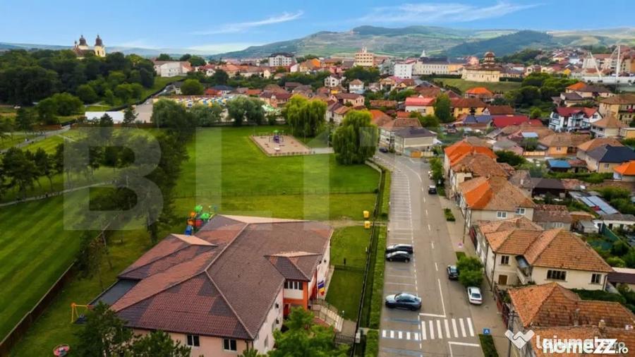 Casă cu 4 camere cu Teren 200 Mp în Central
