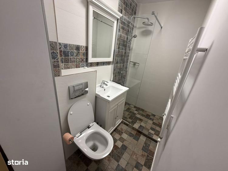 Apartament cu 2 camere semidecomandat, mobilat în Central — fotografia 1