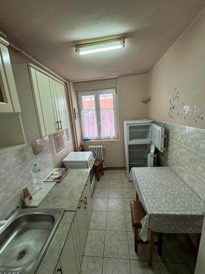 Apartament cu 2 camere semidecomandat în Ultracentral