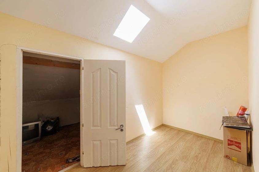 Casă cu 6 camere cu Teren 705 Mp în Central