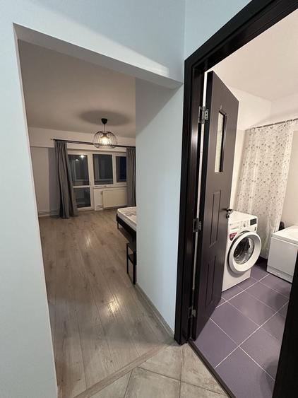 Garsonieră decomandată în Răcădău