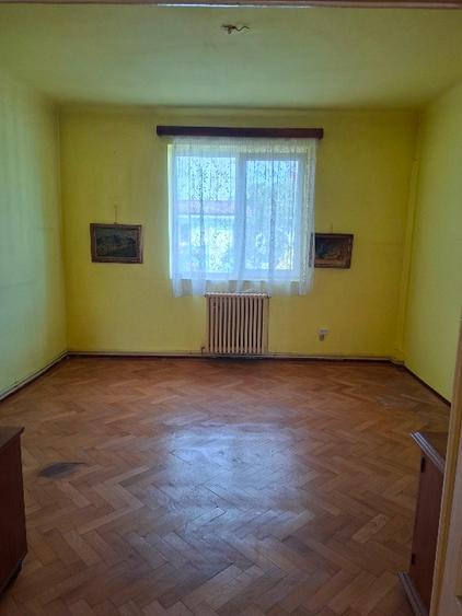 Apartament cu 2 camere decomandat în Sălaj