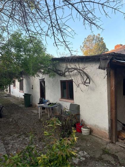 Teren de 1830 mp, în Valea Călugărească