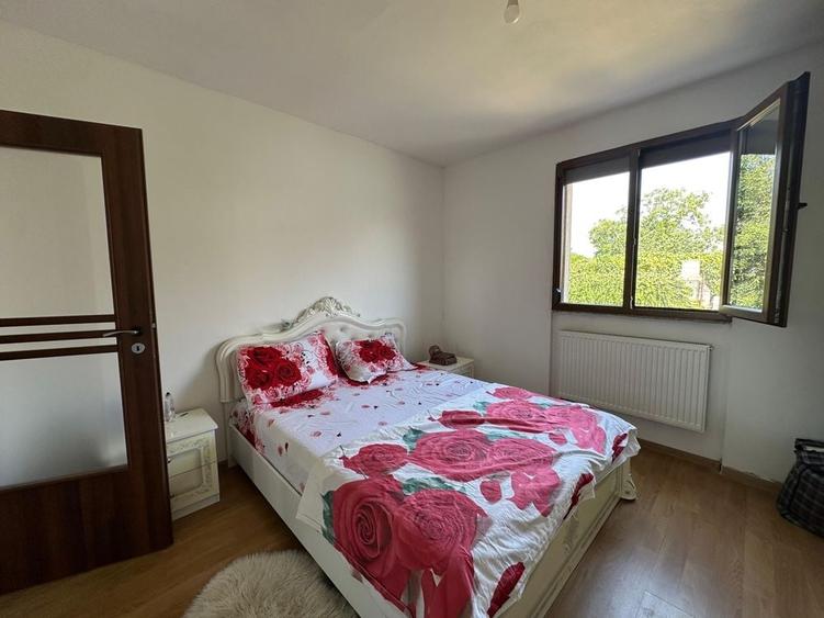 Casă cu 4 camere în Bujac