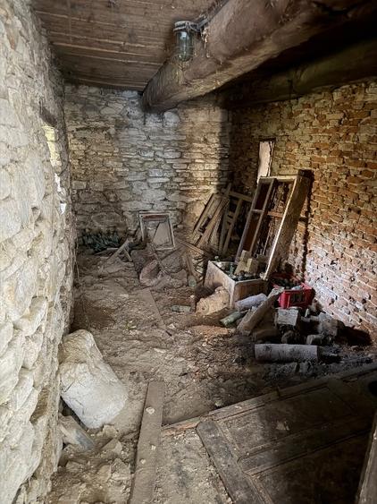 Casă individuală cu 5 camere cu Teren 1600 Mp în Poseștii-Pământeni