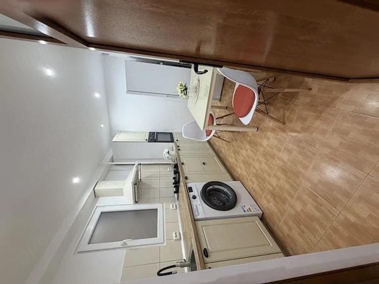 Inchiriez apartament 2 camere - 2