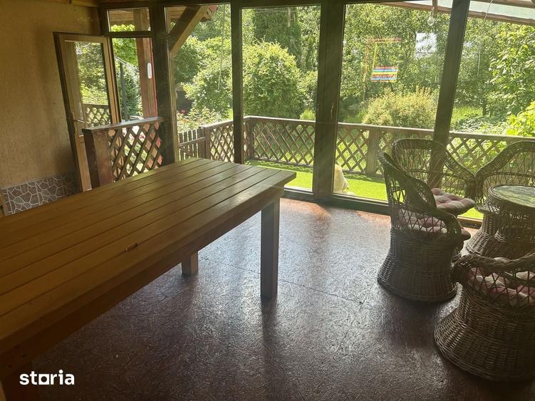 Casă cu 2 camere cu Teren 620 Mp în Piatra Șoimului