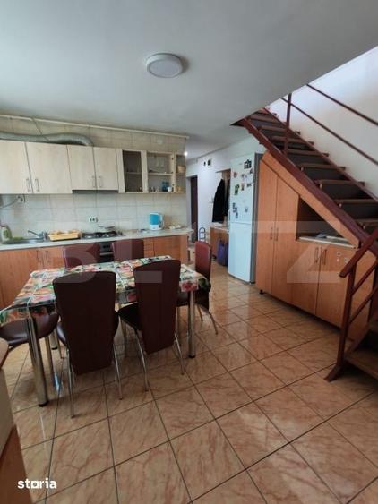 Apartament cu 5 camere în Decebal