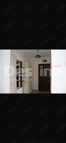 inchiriez apartament cu 3 camere - 1