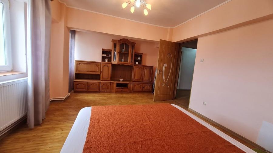 Apartament cu 2 camere decomandat, mobilat în Câmpineanca