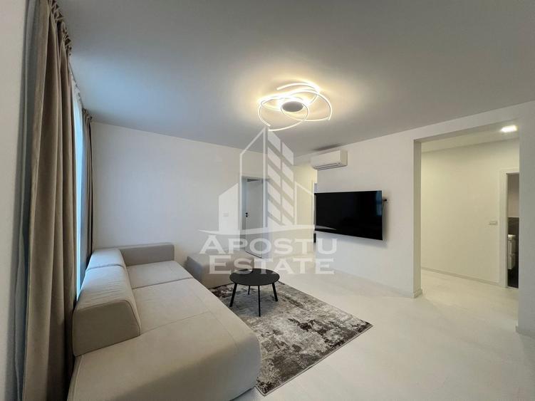 Apartament cu 3 camere nedecomandat, mobilat în Dumbrăvița