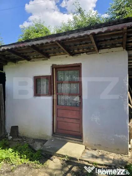 Casă cu 3 camere cu Teren 1100 Mp în Central