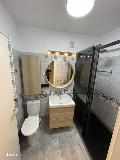 Apartament cu 3 camere semidecomandat în Theodor Pallady