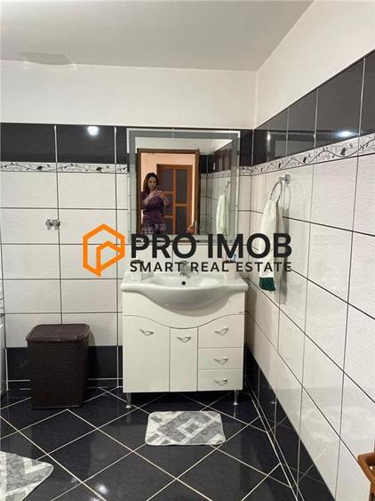 Casă individuală cu 3 camere cu Canalizare în Mărăcineni