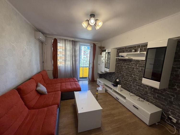 Apartament cu 2 camere decomandat în Tineretului