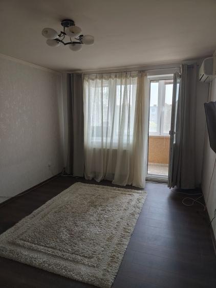 Apartament cu 2 camere semidecomandat în Micro 1