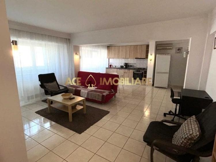 Apartament cu 2 camere semidecomandat, mobilat în 13 Septembrie