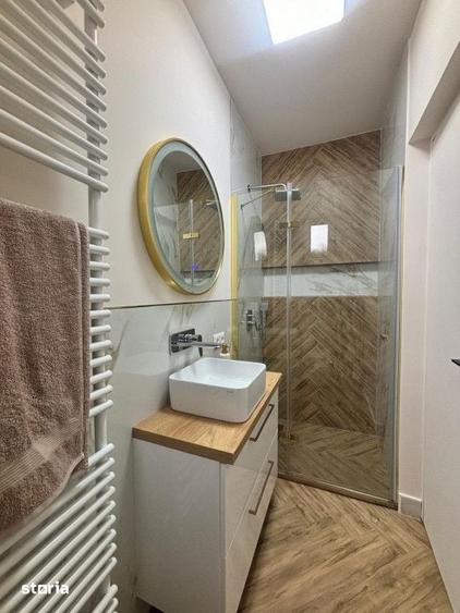 Vanzare - Casa cu suprafata de 189 mp, teren de 7ari, mobilat si utila - 12