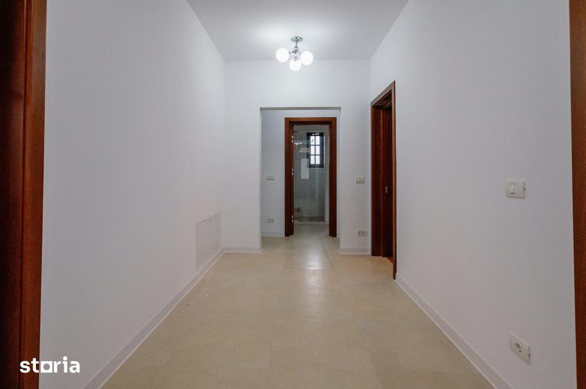 Casă cu 4 camere cu Teren 600 Mp în Ștefănești