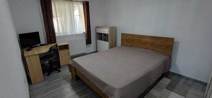 Casă cu 3 camere cu Teren 400 Mp în Central