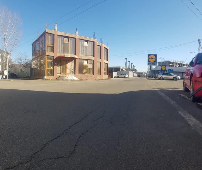 Spațiu comercial, de 280 mp, în Radu Negru
