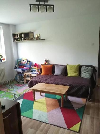 Apartament cu 2 camere semidecomandat în Bună Ziua