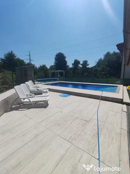 Casă cu 5 camere cu Teren 765 Mp în Valea Borcutului
