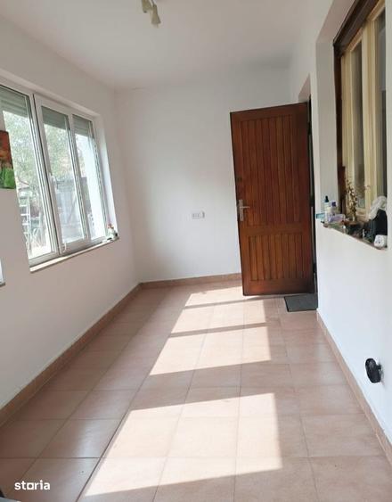 Casă cu 4 camere cu Teren 1000 Mp în Central