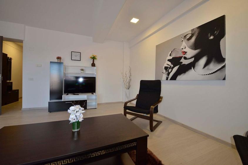 Apartament cu 2 camere decomandat în Armeneasca
