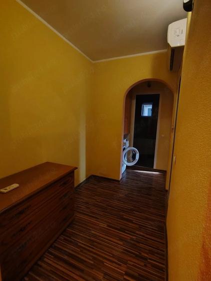 Apartament cu 3 camere decomandat în Micro 16