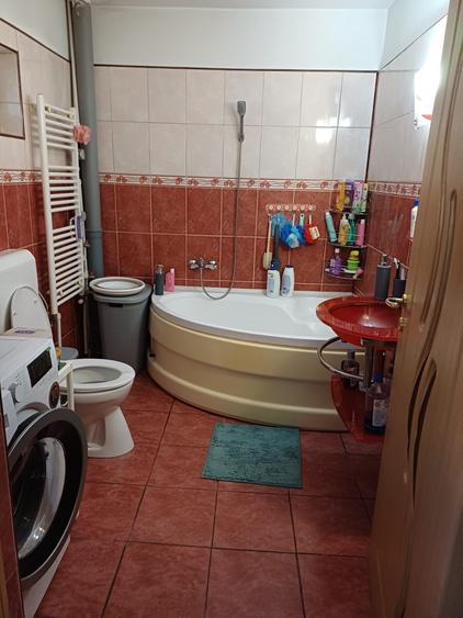 Casă cu 4 camere cu Teren 400 Mp în Exterior Vest