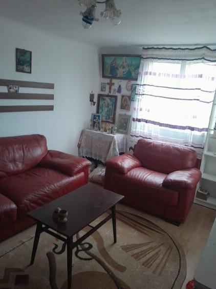Casa de vanzare la tara - 1