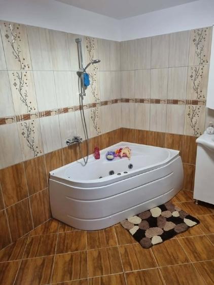 Duplex cu 4 camere cu Teren 500 Mp în Schinteiești