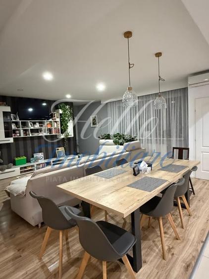 Apartament cu 3 camere semidecomandat în Florești
