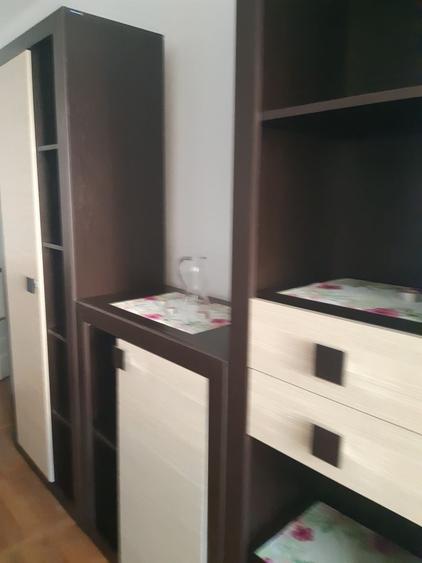 Inchiriez Apartament 1 camera - Piata 700 - 1