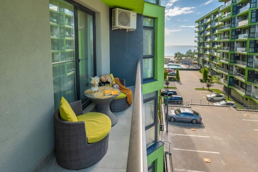 Apartament cu 2 camere semidecomandat, mobilat în Central