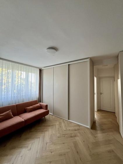 Apartament cu 2 camere decomandat în Exterior Vest