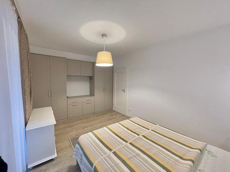 Apartament cu 2 camere decomandat în Sisești