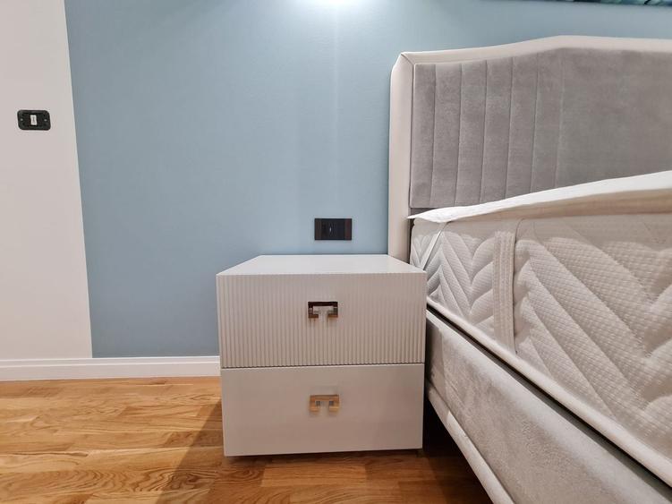 Apartament cu 3 camere decomandat în Arcul de Triumf