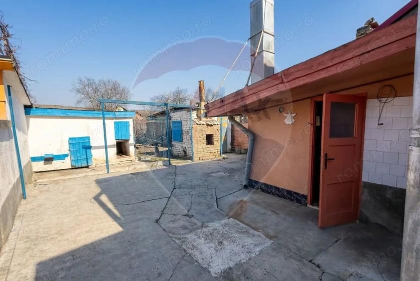 Casă cu 3 camere cu Teren 617 Mp în Sud