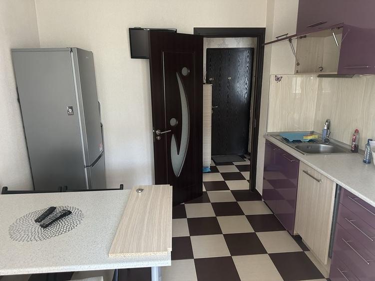 Apartament cu 2 camere decomandat în Crângași