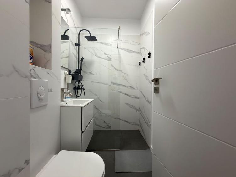 Apartament cu 3 camere decomandat în Herăstrău